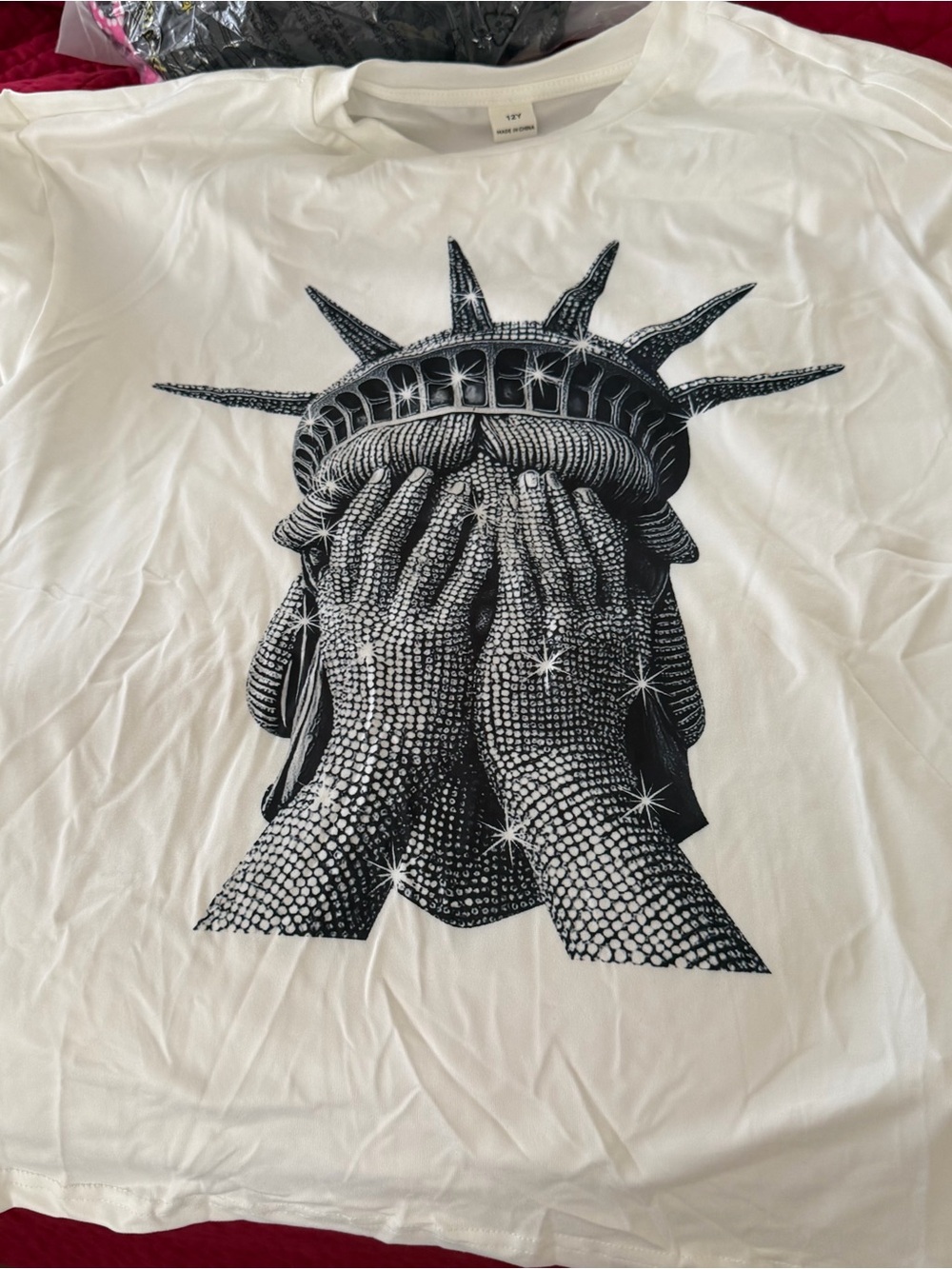SHEIN White Short Sleeve Tee with Statue of Liberty Graphic